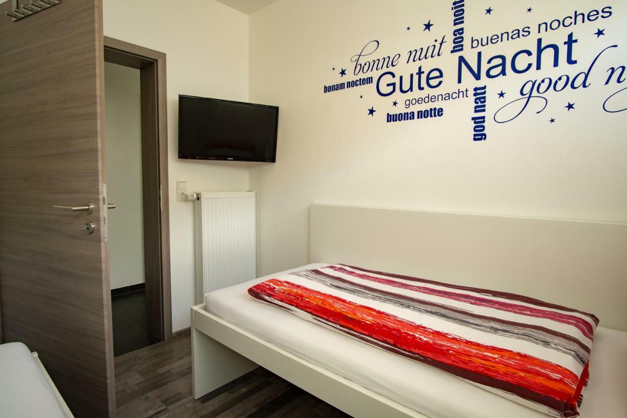 Ferienwohnung Dorfbrunnen Merzig Buitenkant foto
